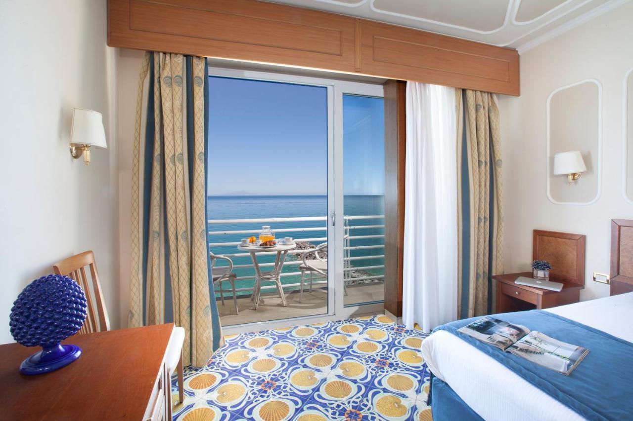 Alimuri Bay Resort ميتا المظهر الخارجي الصورة