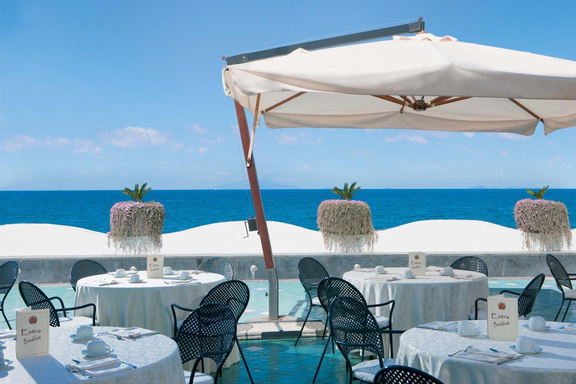 Alimuri Bay Resort ميتا المظهر الخارجي الصورة