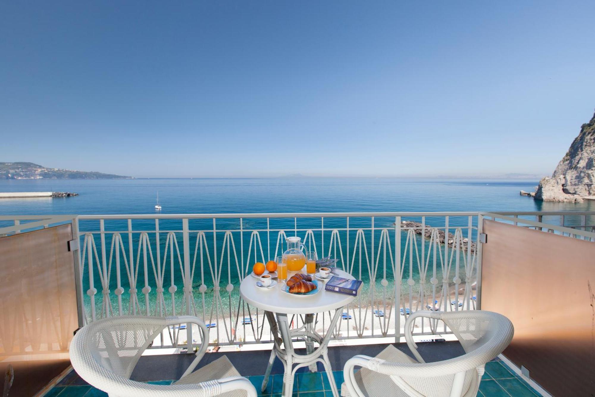 Alimuri Bay Resort ميتا المظهر الخارجي الصورة